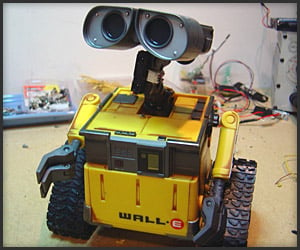 Video: Modded Wall-E