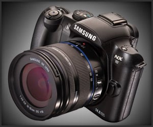 Samsung NX10 Camera