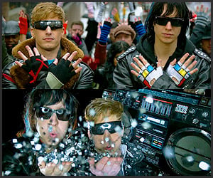 Music: Lonely Island – Boombox
