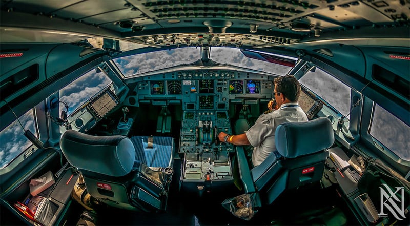 Airline Cockpit Videos 29