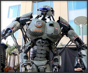 Wired’s Giant Mech Cosplay