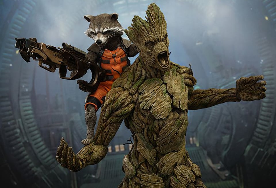 Hot Toys Groot & Rocket Raccoon - The Awesomer