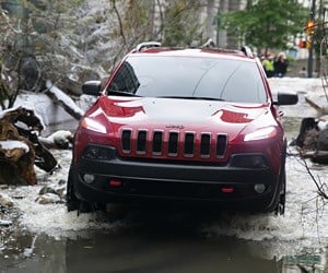 Jeep Cherokee: River in the City