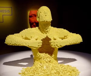 A LEGO Brickumentary (Trailer)