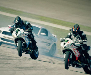 Motorcycle vs. Car Drift Battle 4