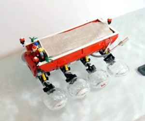 LEGO RC Santa’s Amphibious Sleigh