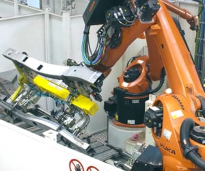 Robots Make an SUV Frame