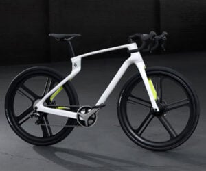 Superstrata Custom Carbon Bike
