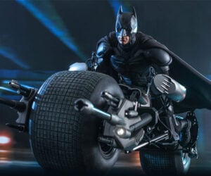 Hot Toys Batman Bat-Pod