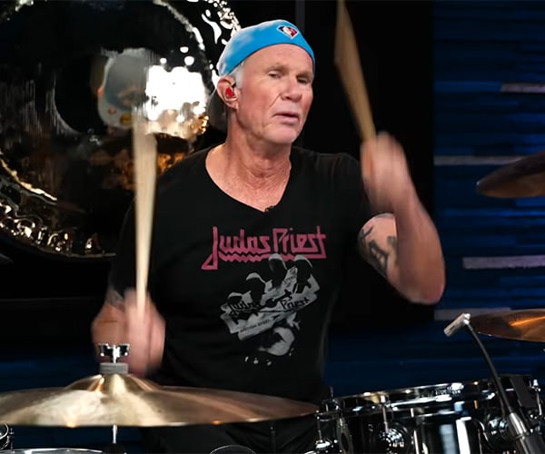 Chad Smith Improvs Thirty Seconds to Mars