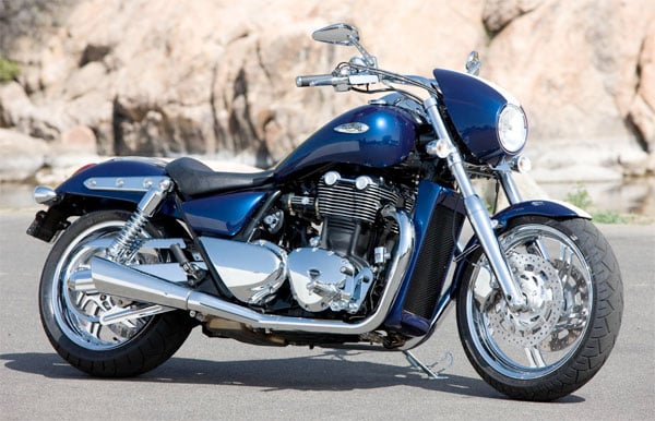 2010 triumph thunderbird specs