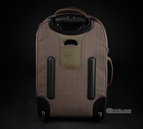 Nike Cabin Wheel Bag