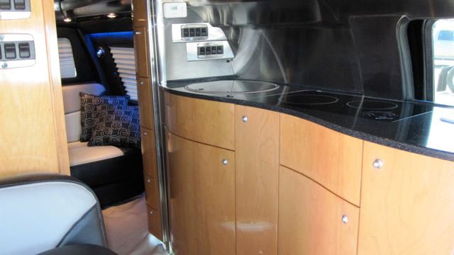 Dunkel Luxury 4×4 RV