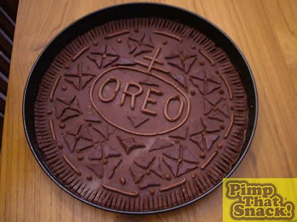 Plate-Sized Oreo