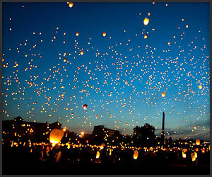 8,000 Floating Lanterns