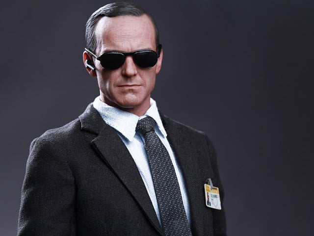 Hot Toys Agent Coulson