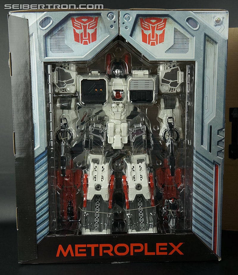 2013 Transformers Metroplex