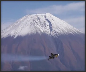 Jetman over Mount Fuji