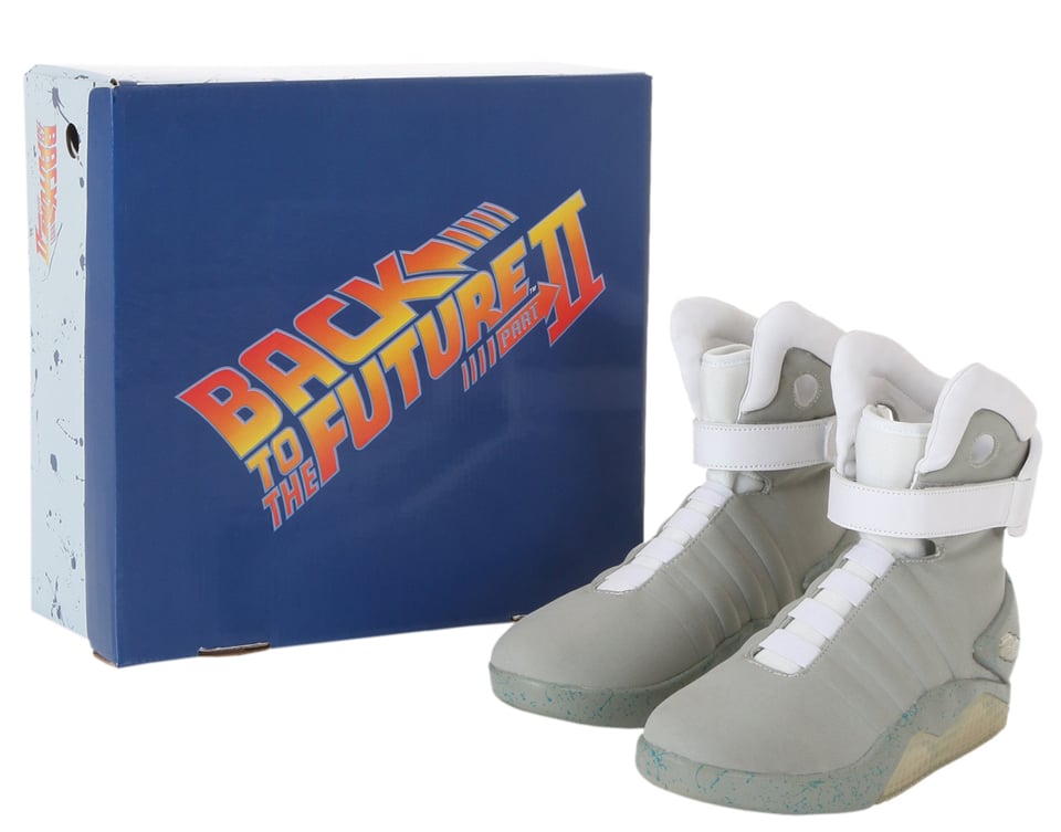 graduado clásico pedestal BTTF Nike MAG Replicas