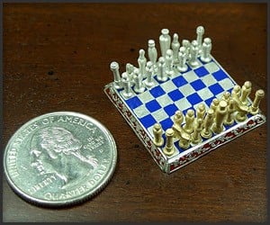 World’s Smallest Chess Set
