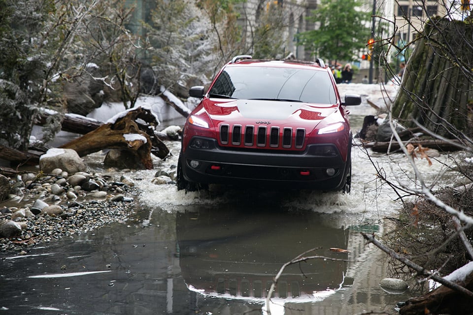 Jeep Cherokee: River in the City