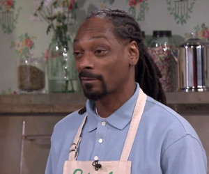 Fake Arms: Snoop Dogg