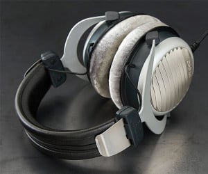 Beyerdynamic DT990 Pro Headphones