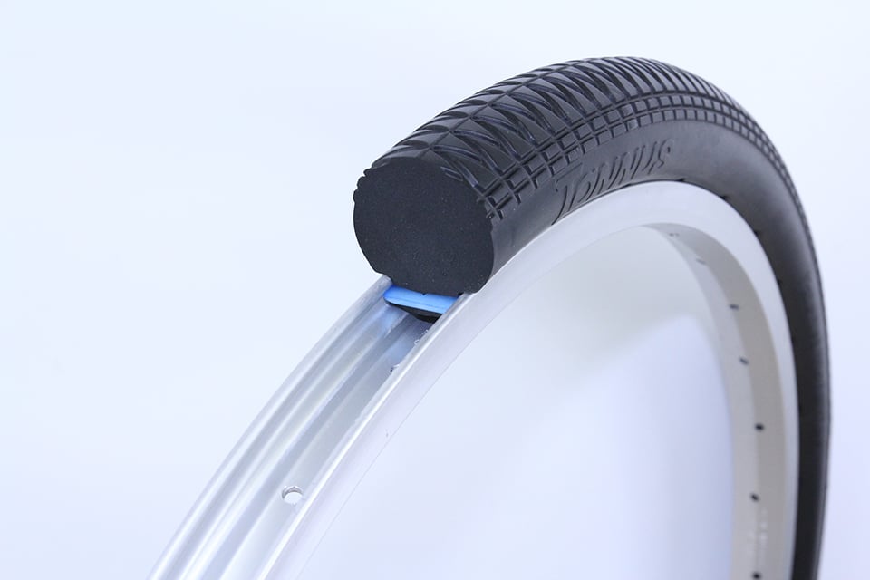 solid rubber bicycle tires