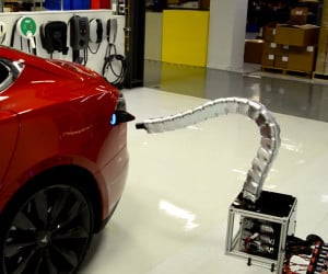 Tesla’s Charger Robot