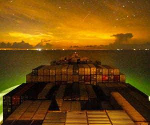Container Ship Time-Lapse