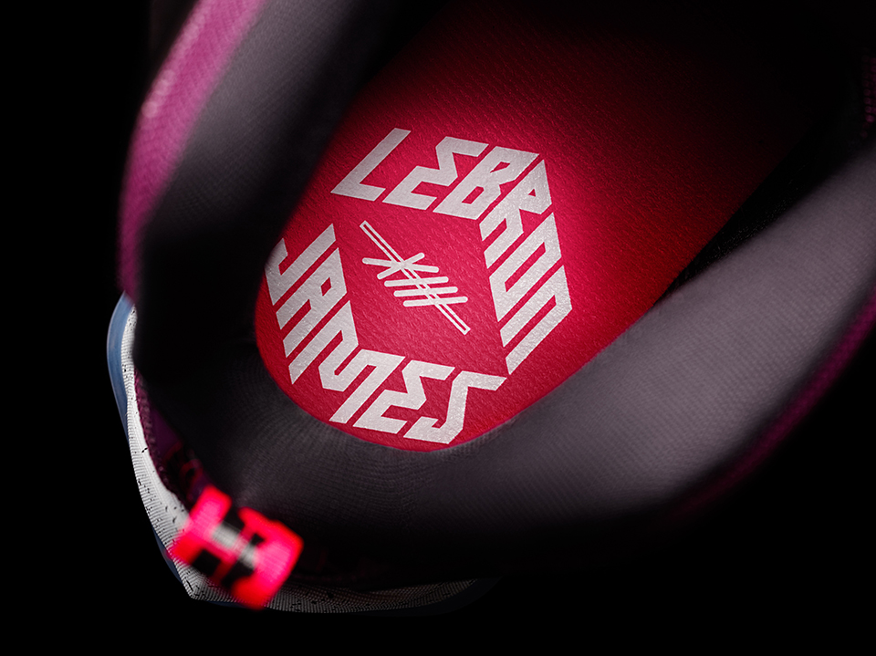 Nike LeBron 13