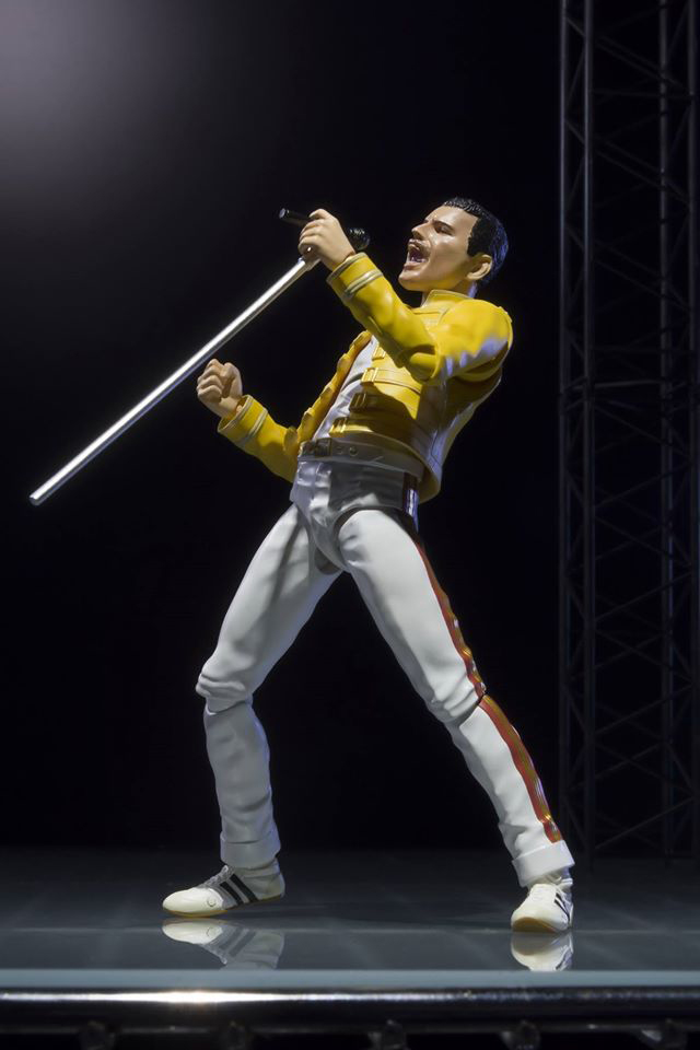 SH Figuarts Freddie Mercury