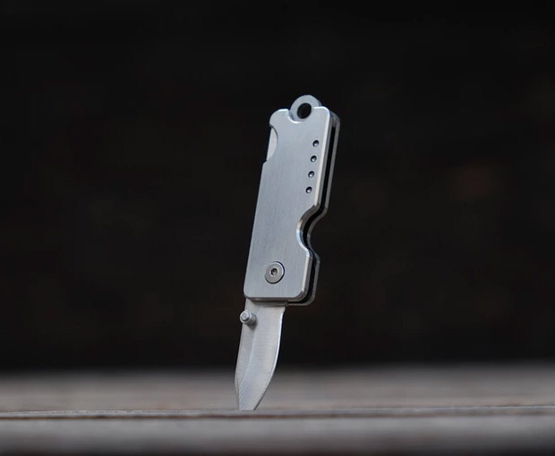 Bandit Titanium Keychain Knife