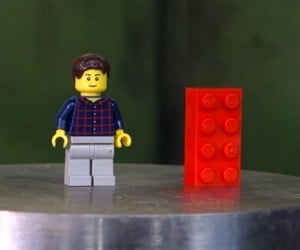 Hydraulic Press vs LEGO