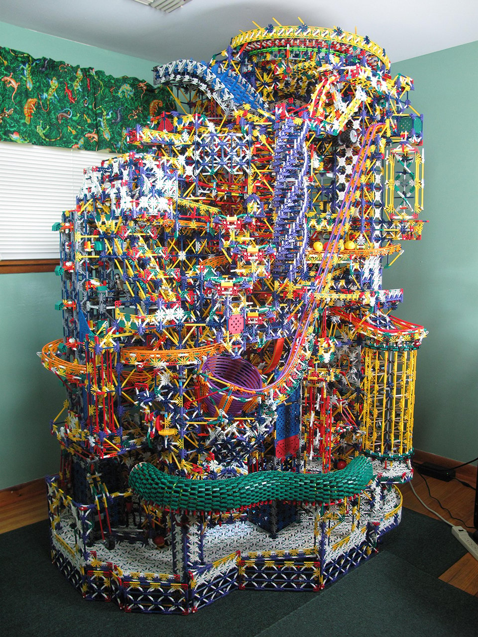 Citadel K’NEX Ball Machine