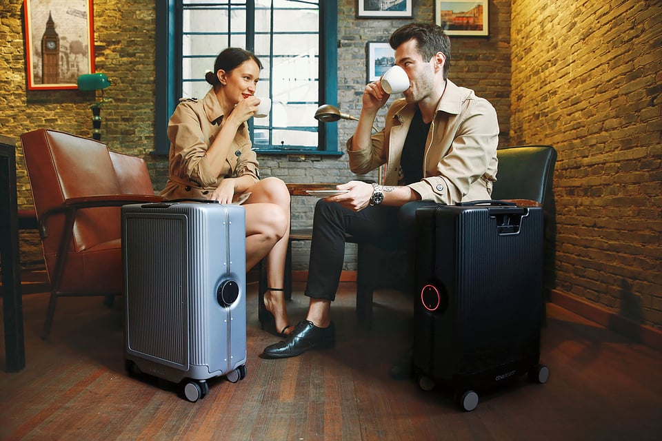 Cowarobot R1 Robotic Suitcase