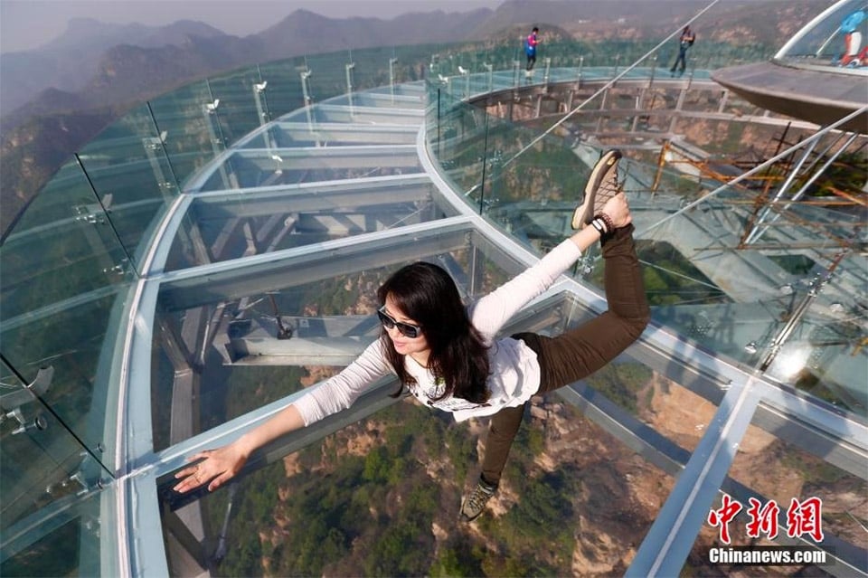 world-s-largest-glass-platform