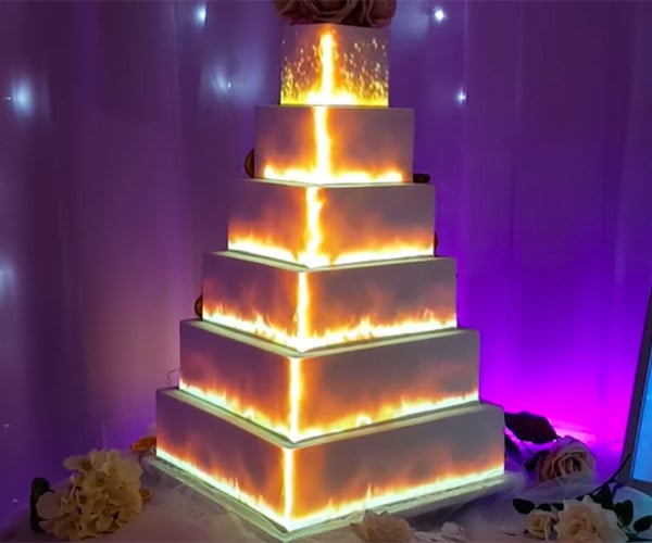 Projection-Mapped Cake