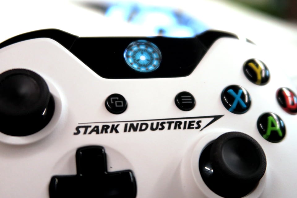 DIY Stark Industries Xbox One