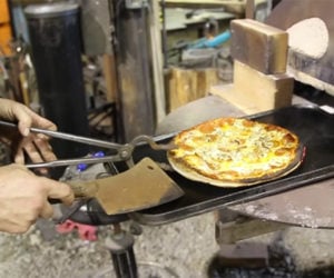 Forging a Pizza
