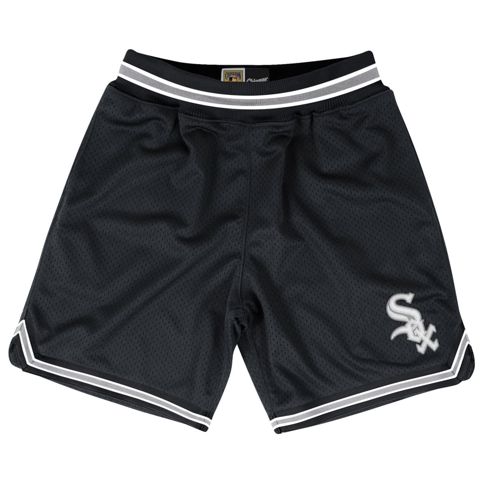 Mitchell & Ness Playoff Win Shorts