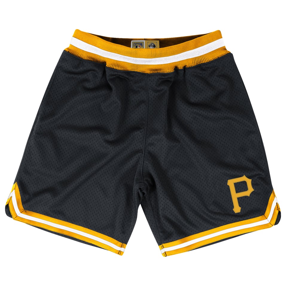 Mitchell & Ness Playoff Win Shorts