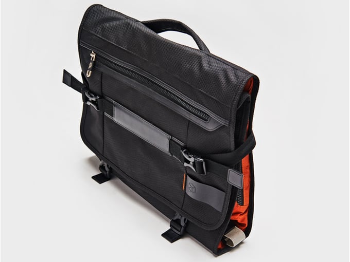 Pliqo Carry-on Garment Bag