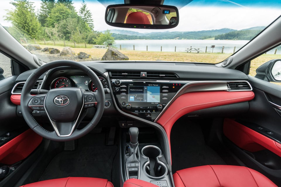 2021 Toyota Camry Xse White With Red Interior