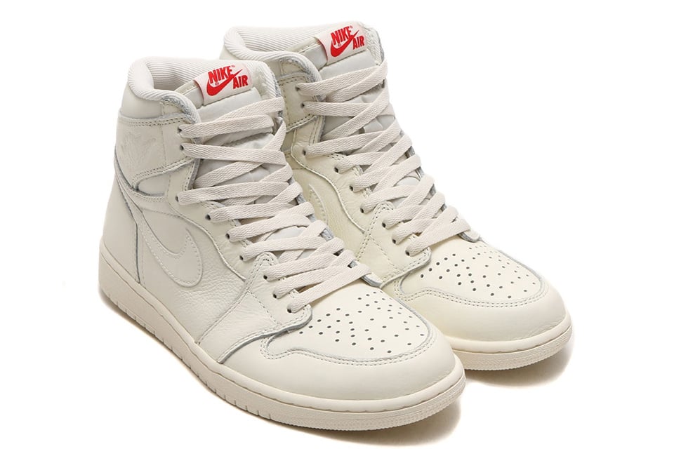 Air Jordan 1 Retro High OG Sail