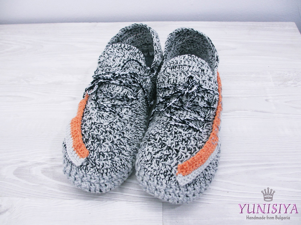 Yunisia Sneaker Slippers