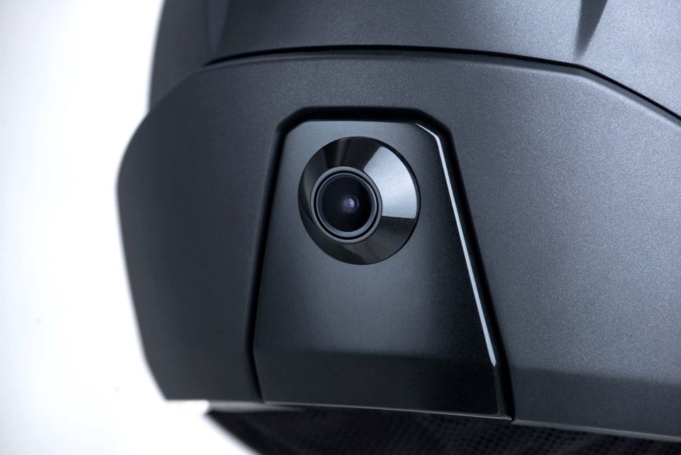 This Motorcycle Helmet Has a Display, Rear Camera, Walkie Talkie & More