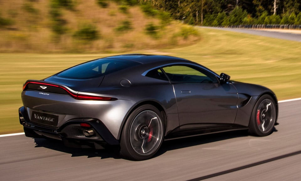 Aston martin vantage 2019