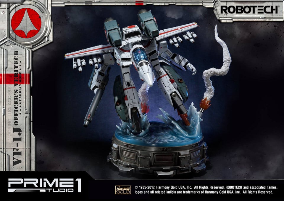 Robotech VF-1J Guardian Mode Statue