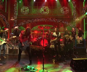 Foo Fighters: Christmas Medley